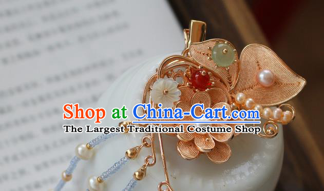 China Ancient Young Beauty Golden Butterfly Flower Hairpin Traditional Ming Dynasty Princess Pearls Tassel Hair Claw