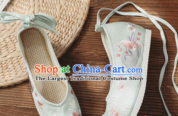 China Folk Dance Shoes Embroidered Lute Shoes Handmade Light Green Cloth Bow Shoes