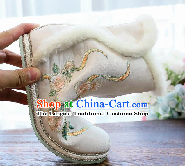 Chinese Embroidered Beige Cloth Boots National Winter Boots Traditional Ancient Swordswoman Shoes