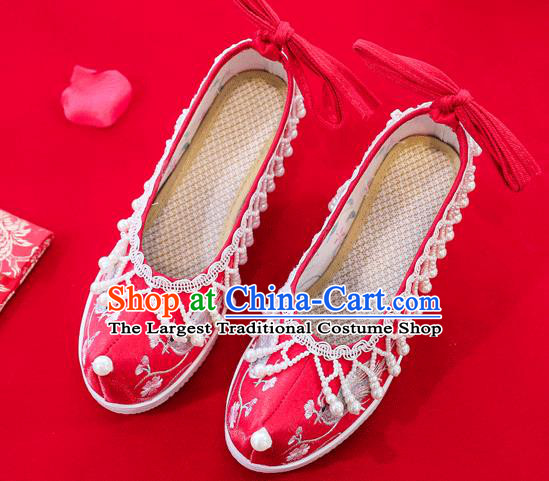 China Traditional Wedding Bride Shoes Handmade Pearls Tassel Wedge Shoes Red Embroidered Shoes