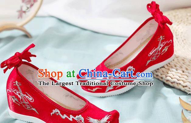 China Red Embroidered Cloud Crane Shoes Traditional Wedding Bride Shoes Handmade Wedge Shoes