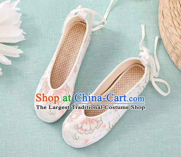 Chinese Classical Dance Shoes National Woman Embroidered Shoes Traditional Hanfu White Cloth Shoes
