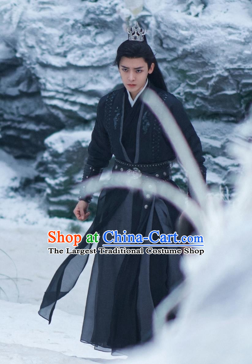 China 2023 TV Series Back From The Brink Ancient Young Hero Costumes Swordsman Tian Yao Clothing